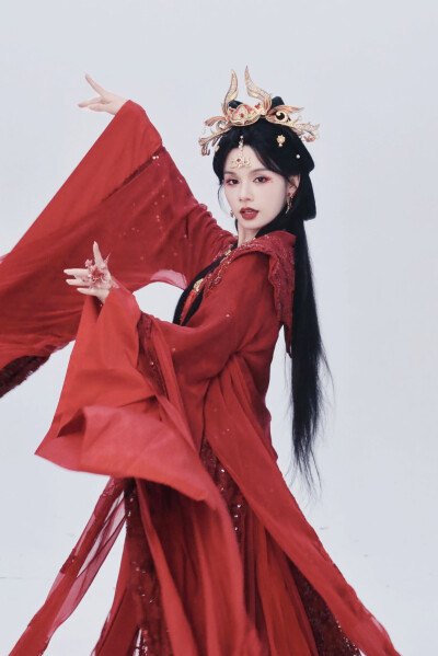 成何体统 庾晚音