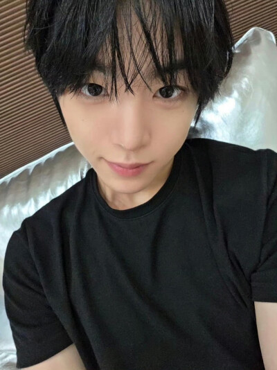 白峻赫
