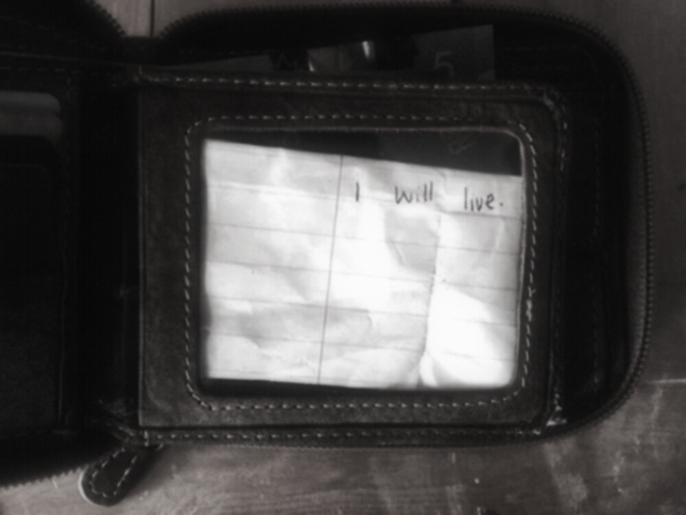  你离开后我的世界变成灰色