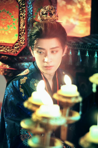 敖瑞鹏头像壁纸