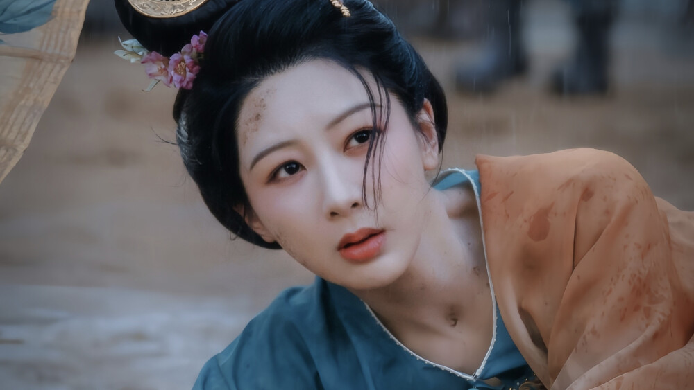 《锦绣芳华》何惟芳（杨紫饰）