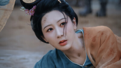 《锦绣芳华》何惟芳（杨紫饰）