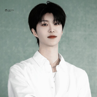 范丞丞
cr. Fantasticbaby丨范丞丞
