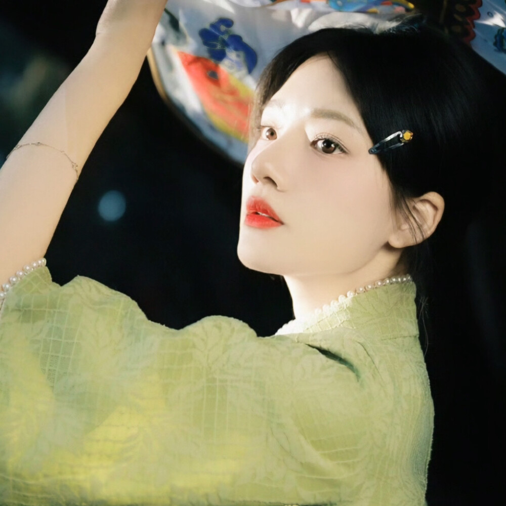 小楼昨夜又东风