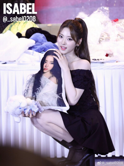 _sabel0208 老婆们这个站子的授权我依旧更在了置顶小号 大家都来改！