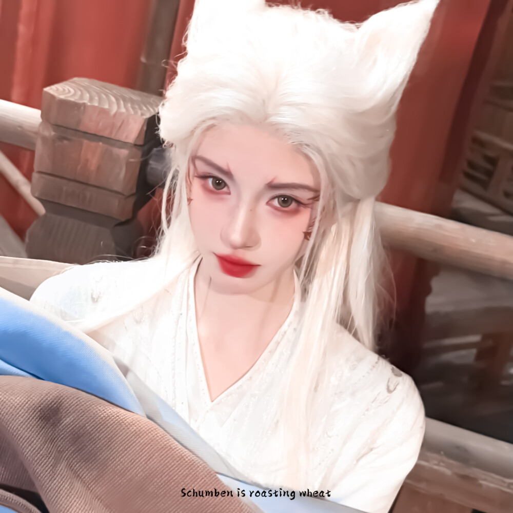 鞠婧祎