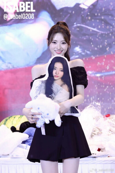 _sabel0208 老婆们这个站子的授权我依旧更在了置顶小号 大家都来改！