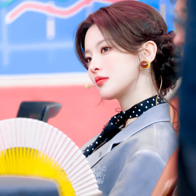 杨超越