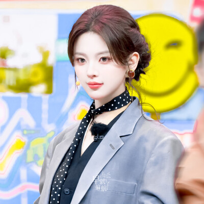 杨超越