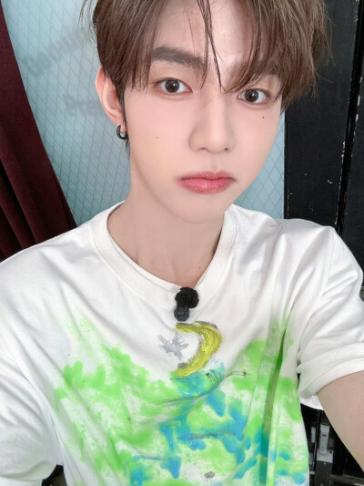 章昊