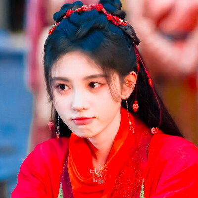 鞠婧祎