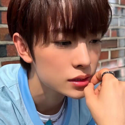 yushi
