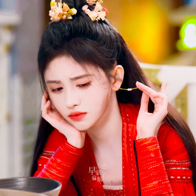 鞠婧祎