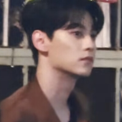 ૮₍ e̷͈  e̷͈ ₎ა