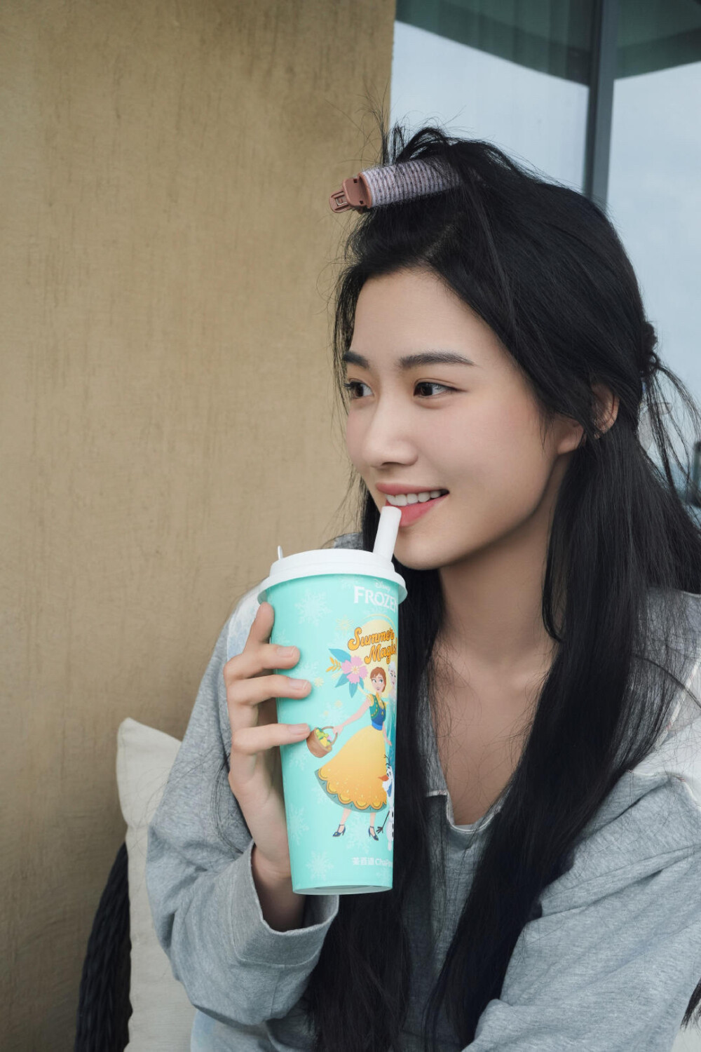 卢昱晓头像壁纸