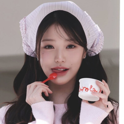 cuddly_wy | 张元英