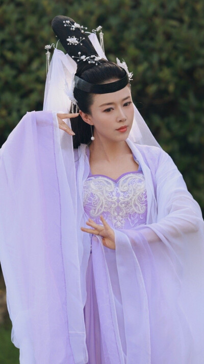 颜丹晨