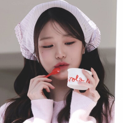 cuddly_wy | 张元英