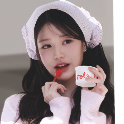 cuddly_wy | 张元英