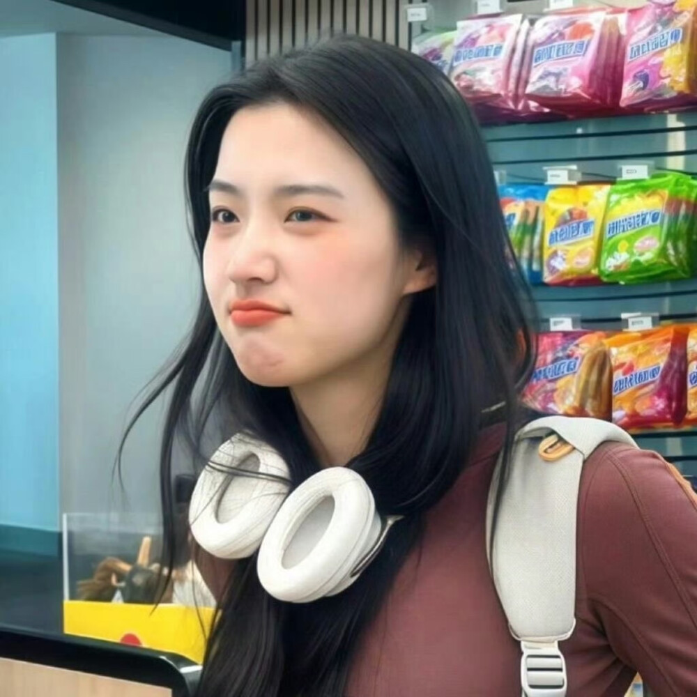 卢昱晓头像壁纸