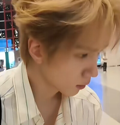 黄毛