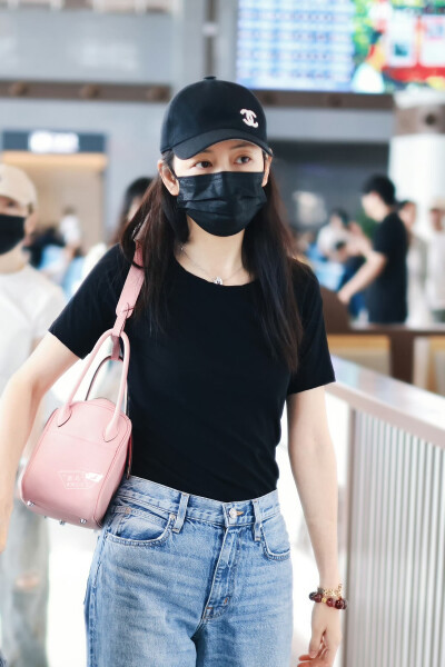 王鸥