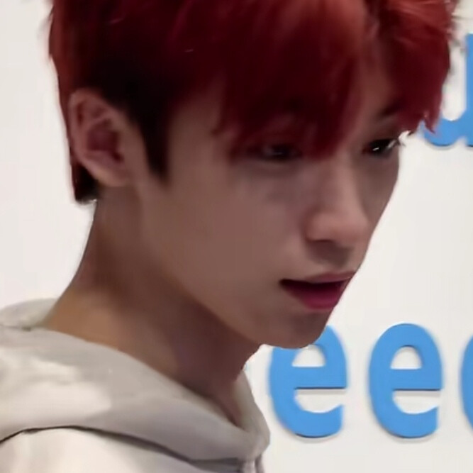 你的眼睛总是亮亮的