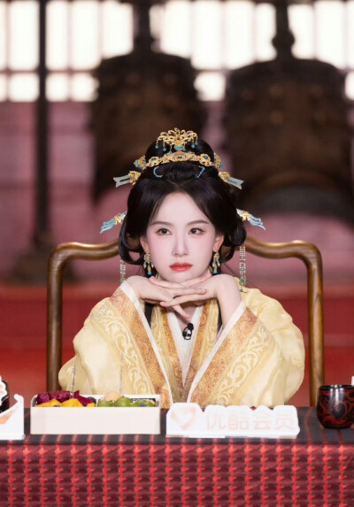 陈都灵