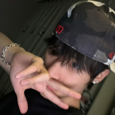 张峻豪