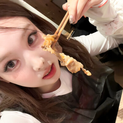 大吃一口(•؎ •)