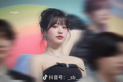张元英