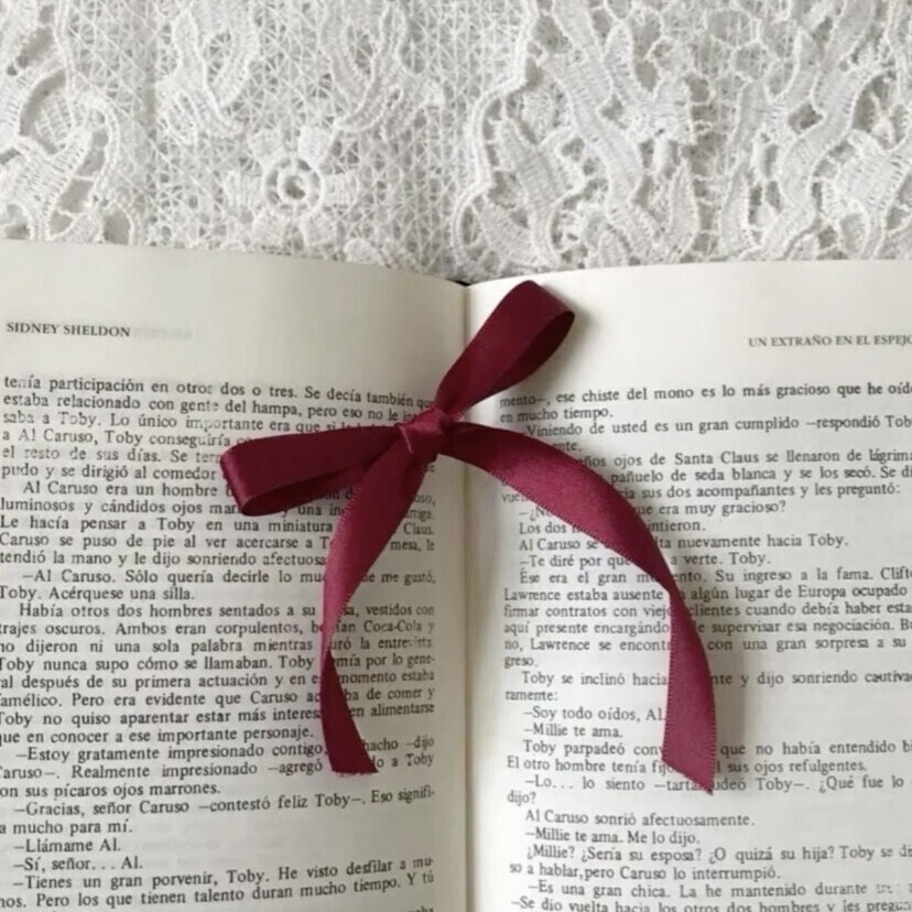 为什么大家都在送图啊啊显得我很懒啊（bushi）其实我也在准备所以请期待一下吧！我有点懒可能就只有四五组这样...?还有就是有没有宝宝想和我私联哈哈