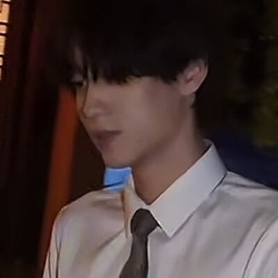 ૮₍ e̷͈  e̷͈ ₎ა