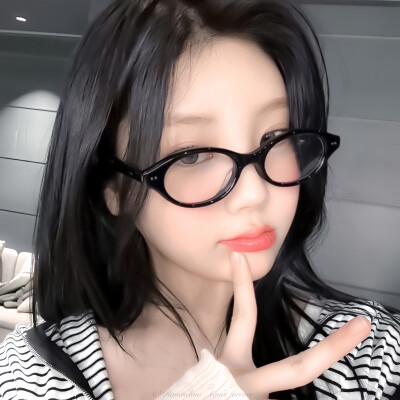 李沅禧wonhee
cr.39xiu