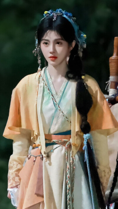 来战 阿黛 鞠婧祎