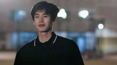 《樱桃琥珀》蒋峤西（张凌赫饰）