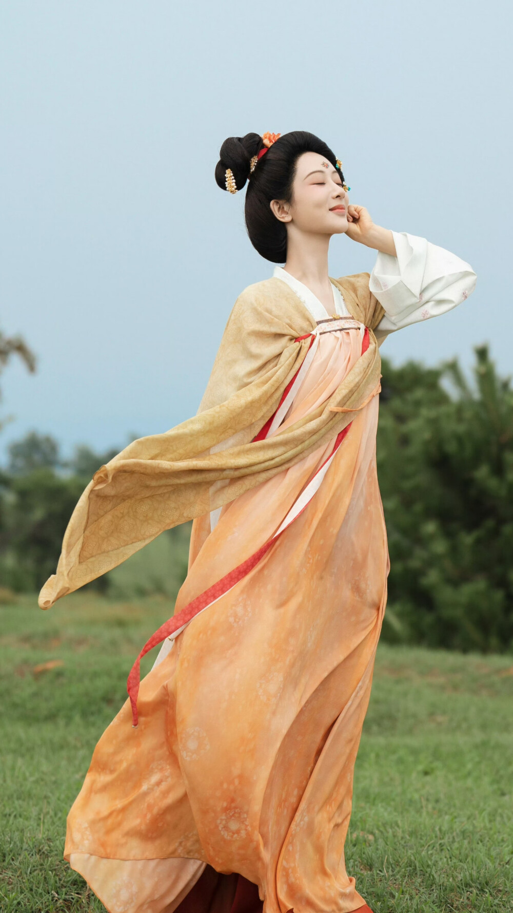 锦绣芳华 何惟芳 杨紫