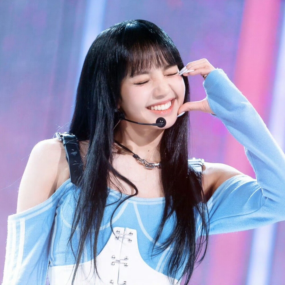 Lisa可二改套图
(改完记得踢我)