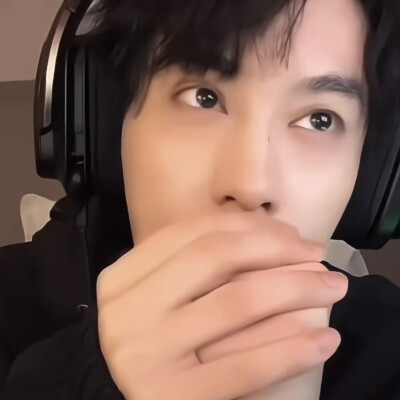 雷子这个帅