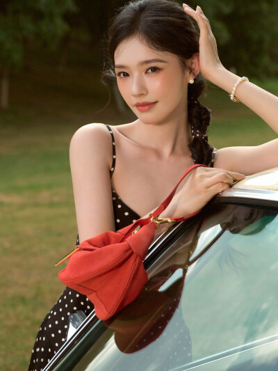 林允