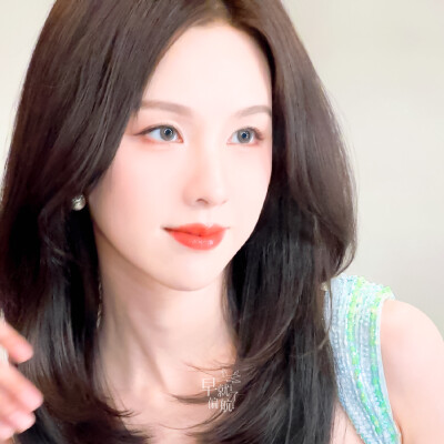 陈都灵