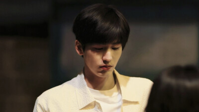 《樱桃琥珀》蒋峤西（张凌赫饰）