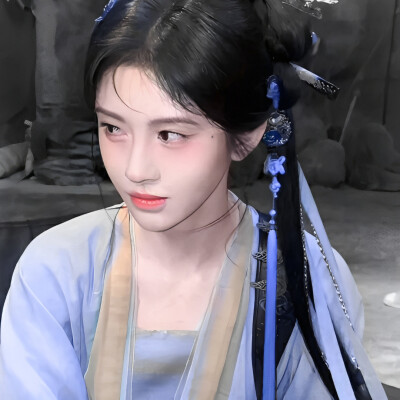 鞠婧祎