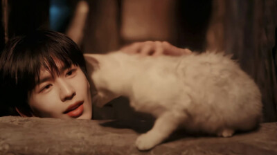 《樱桃琥珀》蒋峤西（张凌赫饰）