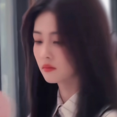 亲爱的你躲在哪里发呆