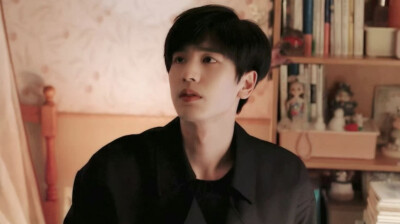 《樱桃琥珀》蒋峤西（张凌赫饰）