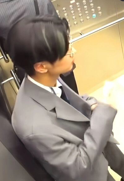 港男
