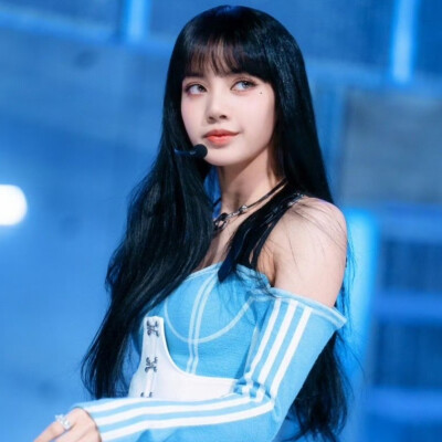 Lisa可二改套图
(改完记得踢我)