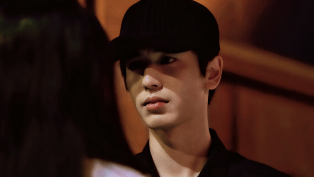 《樱桃琥珀》蒋峤西（张凌赫饰）