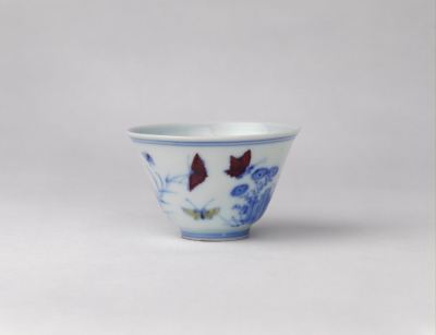 明成化 斗彩三秋杯
北京故宫博物院藏
